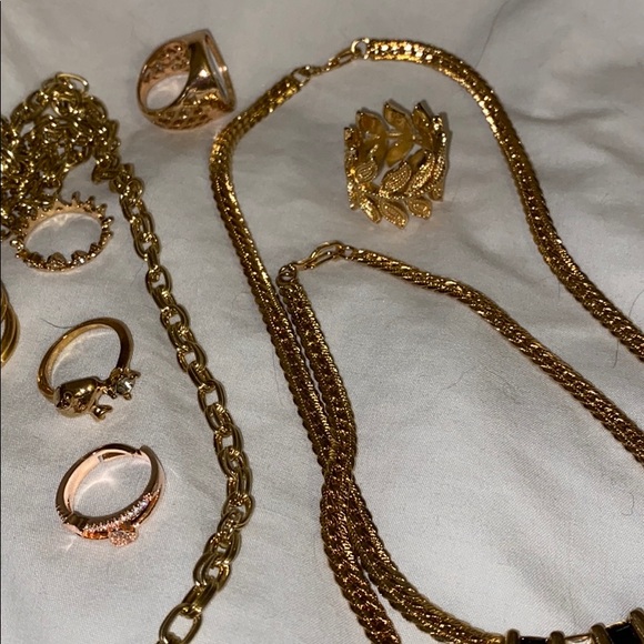 ๐ BEAUTIFUL GOLD TONE JEWELRY LOT ๐ - Picture 5 of 8